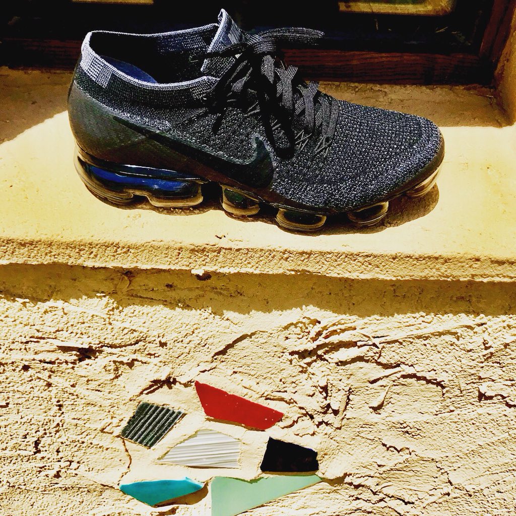 KO19893's tweet photo. NIKE vapormax
#NIKE #dunk #boots #vapormax #customsoccer #nikeidcreatives #adidas #airmax97 #airmax #boots #f50 #puma #AIR FORCE #YEEZY #AIR MORE #AIR JORDAN #MARCURIAL Superfly #tiempo #airmax95 #airmax98 #kicks #sneaker #labo https://t.co/hh2vpRAqUW