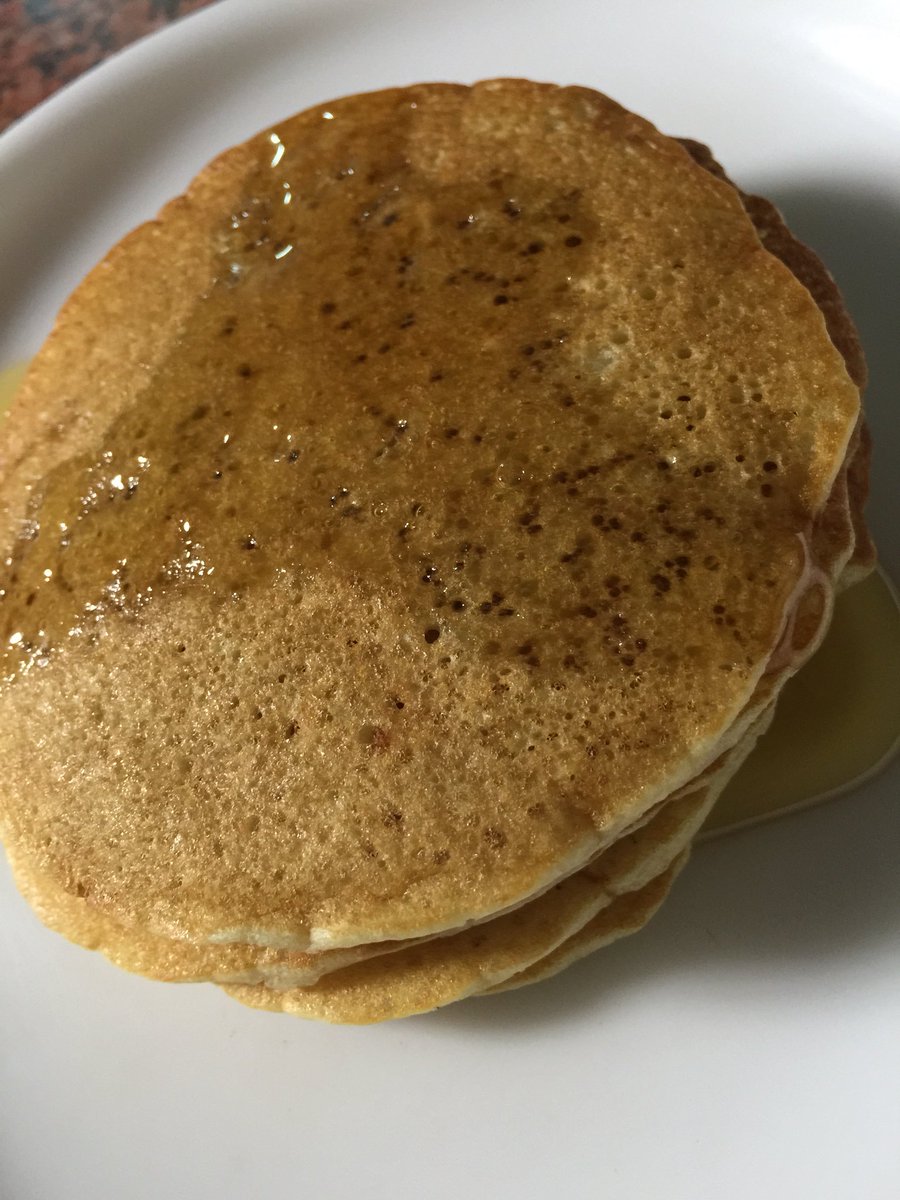 befoodiewithme's tweet photo. #pancakes #breakfast #befoodiewithme #befoodie #yummy #sunday https://t.co/IOlYMRZc4E