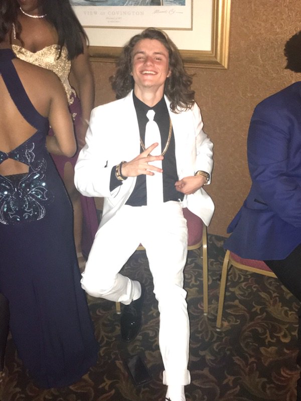 EAColeman09's tweet photo. Peoria High School Prom 2018 ~ Diamonds Are Forever!!! Great Night with Great Kids!!! The Spirit of Peoria!!! #ThePrideOfTheCity 🦁🦁 #PHSFamily https://t.co/Ned7usn9ei