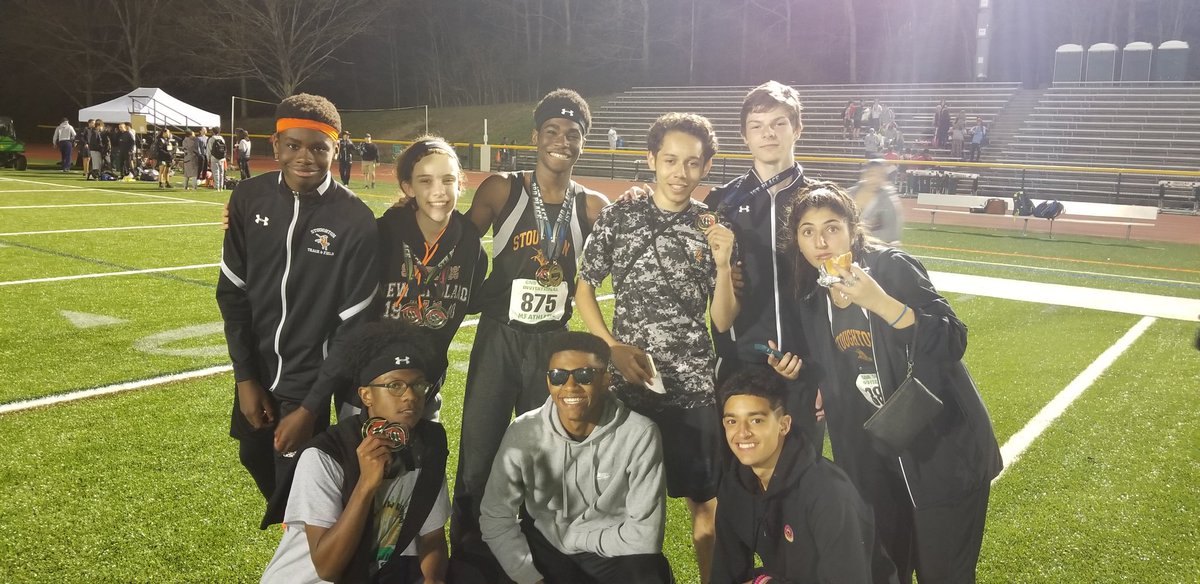 So proud of these guys and gals, they have been killing it this entire season! They really make me proud!!! @Bui_Time and Sara missed the photo shoot