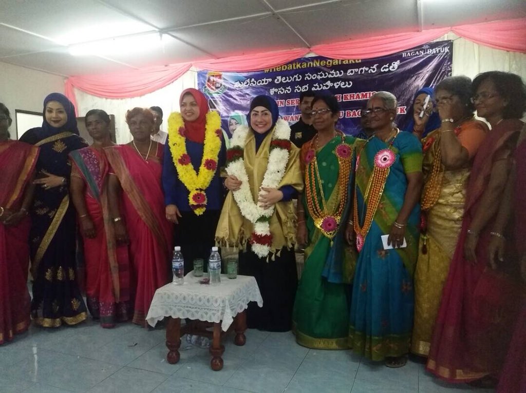 slsubra's tweet photo. 5.5.18- Prog Ramah Mesra Wanita Telugu bersama YAB @Zahid_Hamidi n dirasmikan oleh YABhg DS Hamidah Khamis
@NajibRazak @kvssubra @HishammuddinH2O @skdevamany @DatukSaravanan @SAVIGNESWARAN1
#P075 BaganDatuk
#N54 HutanMelintang https://t.co/eRiI4rnLY5