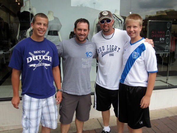 Stelt53's tweet photo. @jrens12 @NickPuntoTwins hustler and all around great guy, @michaelcuddyer is alright too https://t.co/6jjZ2alTHd