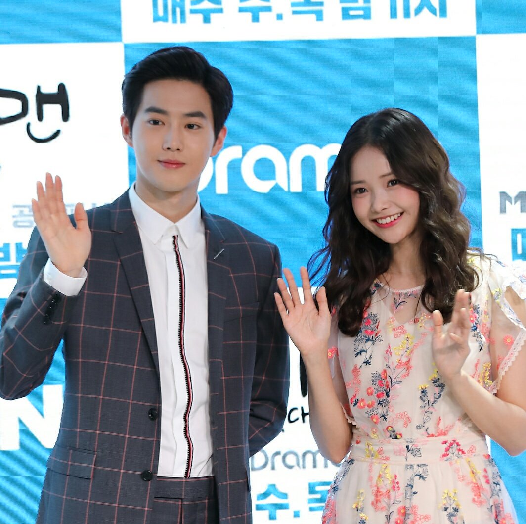 DcfPdDzVwAAmTjd.jpg:large