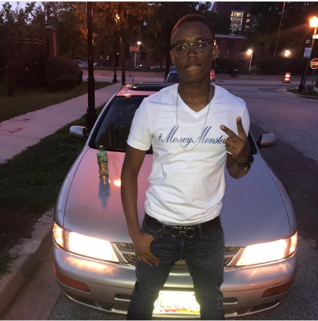 ysn_trell's tweet photo. Don’t think ima ever be able to let this shit sink in💔 never thought you would be gone bro😔 not this soon it wasn’t ya time my nigga why you leave us like that😓💔 u really stayed to ya self g ain’t fw nobody💯 i wish death on whoever did this to ya bruh‼️ #longliveray🙏🏾💙 https://t.co/WrykQ6E0f4