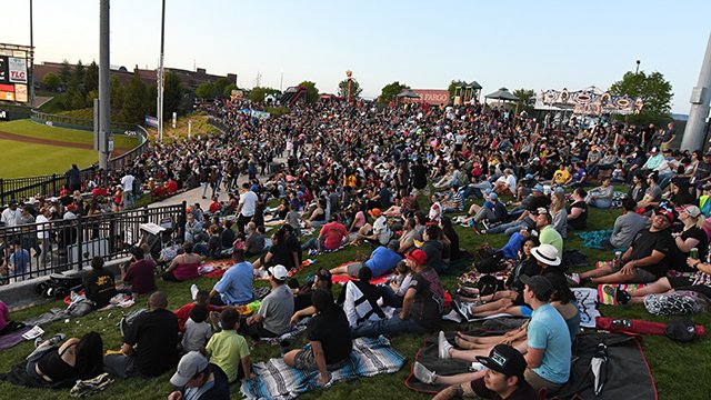ABQTopes's tweet photo. A huge thank you to each and every one of you who made tonight possible!
#MiLBesDivertido
Single Game Attendance Record Set at Isotopes Park โกhttps://t.co/dddwXCcnR5 https://t.co/j58hQK2eBj