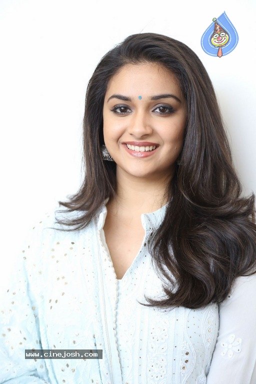 cinejosh's tweet photo. #KeerthySuresh Interview Stills..see more photos at..
https://t.co/kZQ5M43WaV
@KeerthyOfficial #KeerthySureshInterview https://t.co/HYnuKMYeS3
