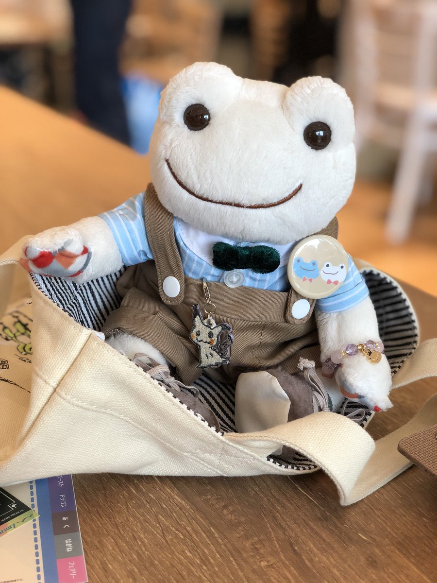 ゆリ坊 スラ シャワーズさんのジュースと偽物ピカチュウカレー食べたケロ ピカチュウどこケロー だからそれミミッキュ