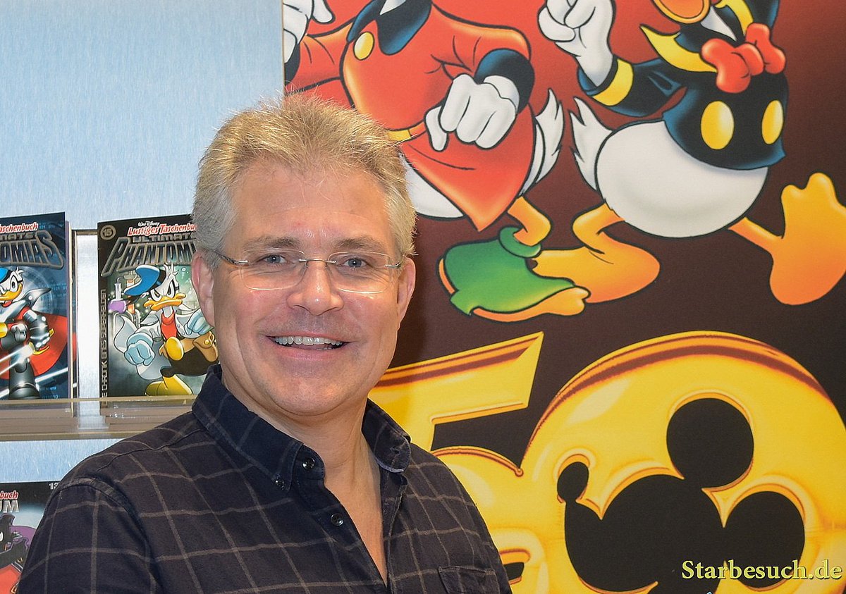 starbesuch's tweet photo. And another #comicartist celebrates his #birthday today: Arild Midthun, norwegian #artist for #Disney. #HappyBirthday, #Arild!
#egmont #comics #disneycomics #norway #arildmidthun #donaldduck #geburstag #famousbirthdays #famousbirthday #comicbook #comicbooks #comicart https://t.co/eTkCx2Af3C
