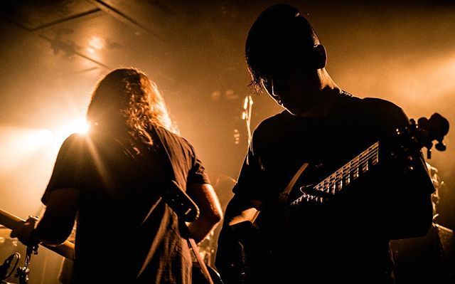 enlightband's tweet photo. Tonight is the final show of @thecontortionist tour with @sikthofficial and @alithiamusic. Nguyen is really sad and would love Enlovers to only react to this post with love ♥️ in the comments.
Thanks. K. G2G. Bye.
📷: @adriangoleby https://t.co/97hv82cXb7