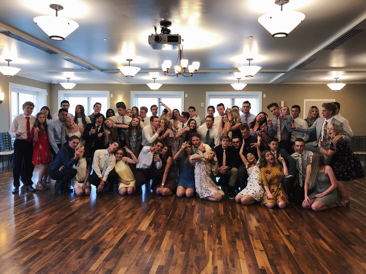 Bingham_DanceCo's tweet photo. Best friends, best dates, best formal, and best ending to an awesome year! https://t.co/IyBmPYW0vG