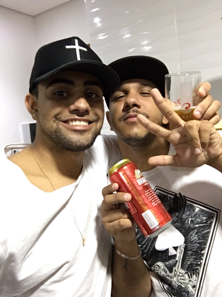 tigresfcbh's tweet photo. #diretoriaomissa #foramoura #foraallysson https://t.co/Ov7qwDexv4