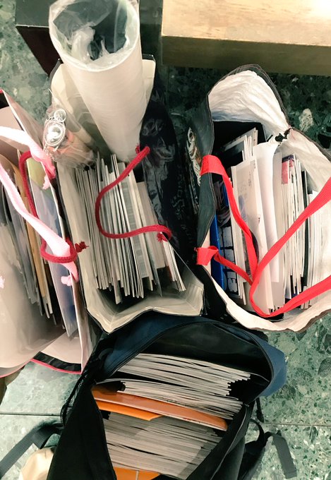 お買い物バッグが4つともパンパンになってしまいました…♥
新刊とお燐ちゃんの膣奥をパンパンする前にふくらはぎがパンパンなので宅配しますね…♥ 