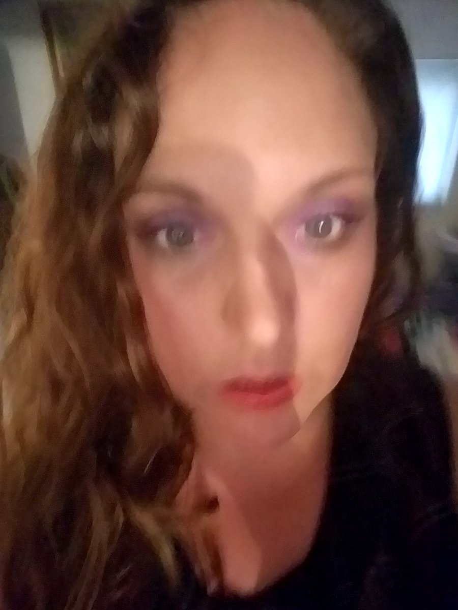 quelamai's tweet image. More birthday makeup #fornoreason