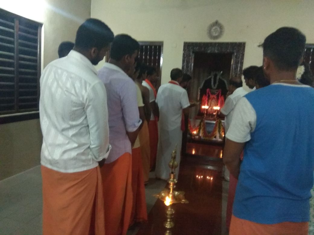 lalajirmendon's tweet photo. ಲಾಲಾಜಿ ಅರ್ ಮೆಂಡನ್  ಅವರಿಂದ ನಿತ್ಯಾನಂದ ಭಜನ ಮಂದಿರ  ಕೈಪುಂಜಾಲು ಬೇಟಿ https://t.co/rqcVbpBIZP