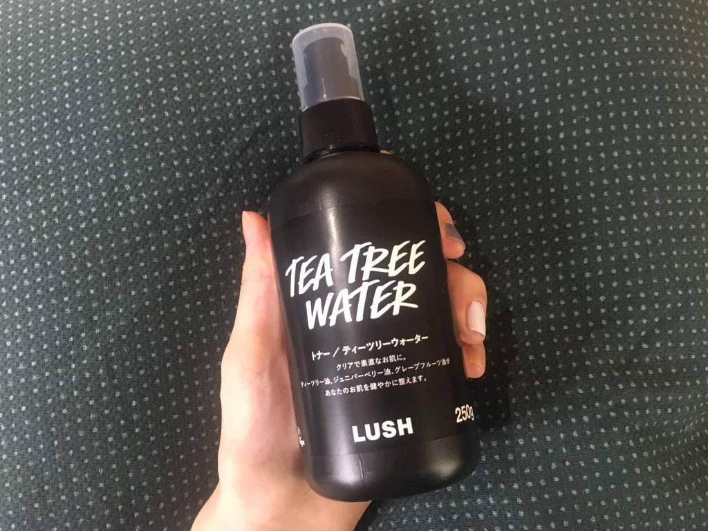 𝒆𝒌𝒐 Lush ティーツリーウォーター 拭き取り化粧水として買いました メディヒールのパックはあまり効かなかったけどこれは肌荒れの沈静化が早くなるので助かる