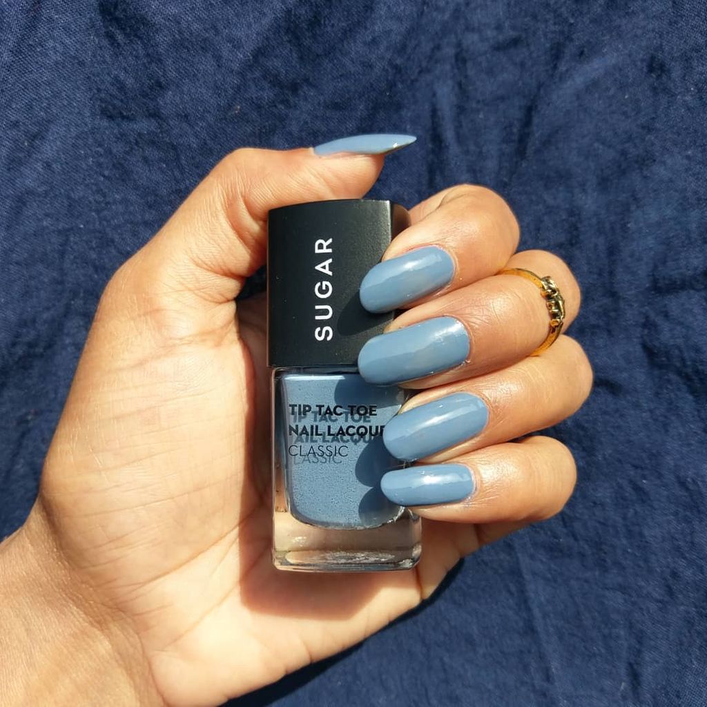 Fall is here, and we are living for it! This orange and slate blue set is  what autumn dreams are made of!🧡🍂 💅 credit: @april.nai... | Instagram