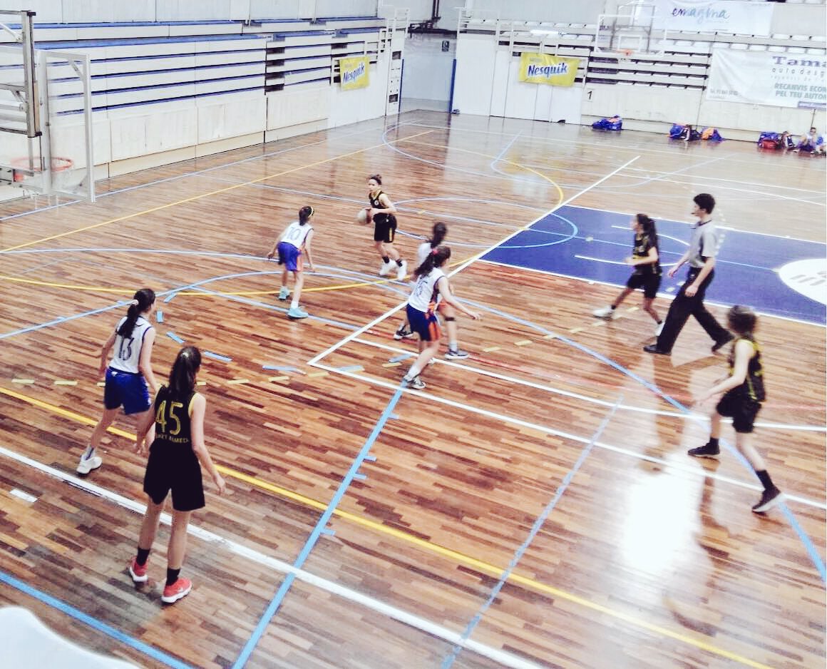 ASRBasketAlmeda's tweet photo. 🏀 @CB_Granollers 58 -#MF06ALM 72
Seguim creixent partit a partit!!
#adnAlmeda #jornadaAlmeda #basketAutèntic https://t.co/CGib5nt3nr