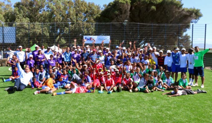 aBrmag's tweet photo. #FedEx ‘#FieldinaBox™’ opens up new #possibilities for #young people in #CapeTown... #UEFA https://t.co/t4eIYehJ4Y https://t.co/r30meD7TbL