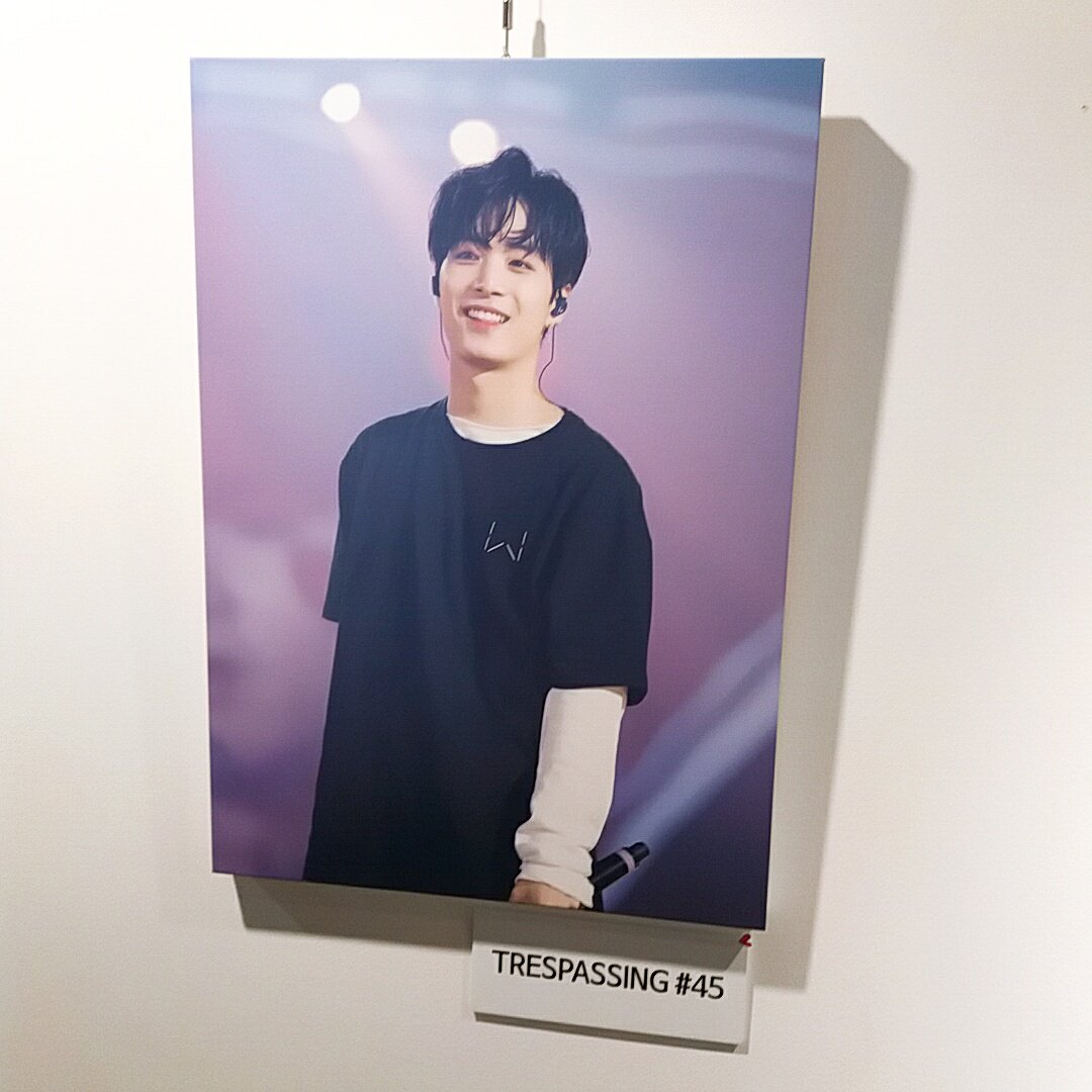 _eosa's tweet photo. 오랜만이에요 칭구들 저두 오늘 트래스패싱 전시회 봤어요 https://t.co/DNvZEPb8vm