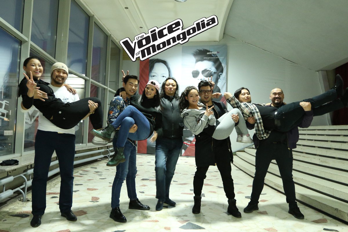 MONGOLTV's tweet photo. #TeamOnonbat багийн залуучууд бэлтгэлээ маш сайн хийсэн... 19:30-д уулзацгаая. Тэдний 4 нь гэртээ харина...
#VoiceMongolia #OriTV #MongolTV https://t.co/INSNggnjDJ