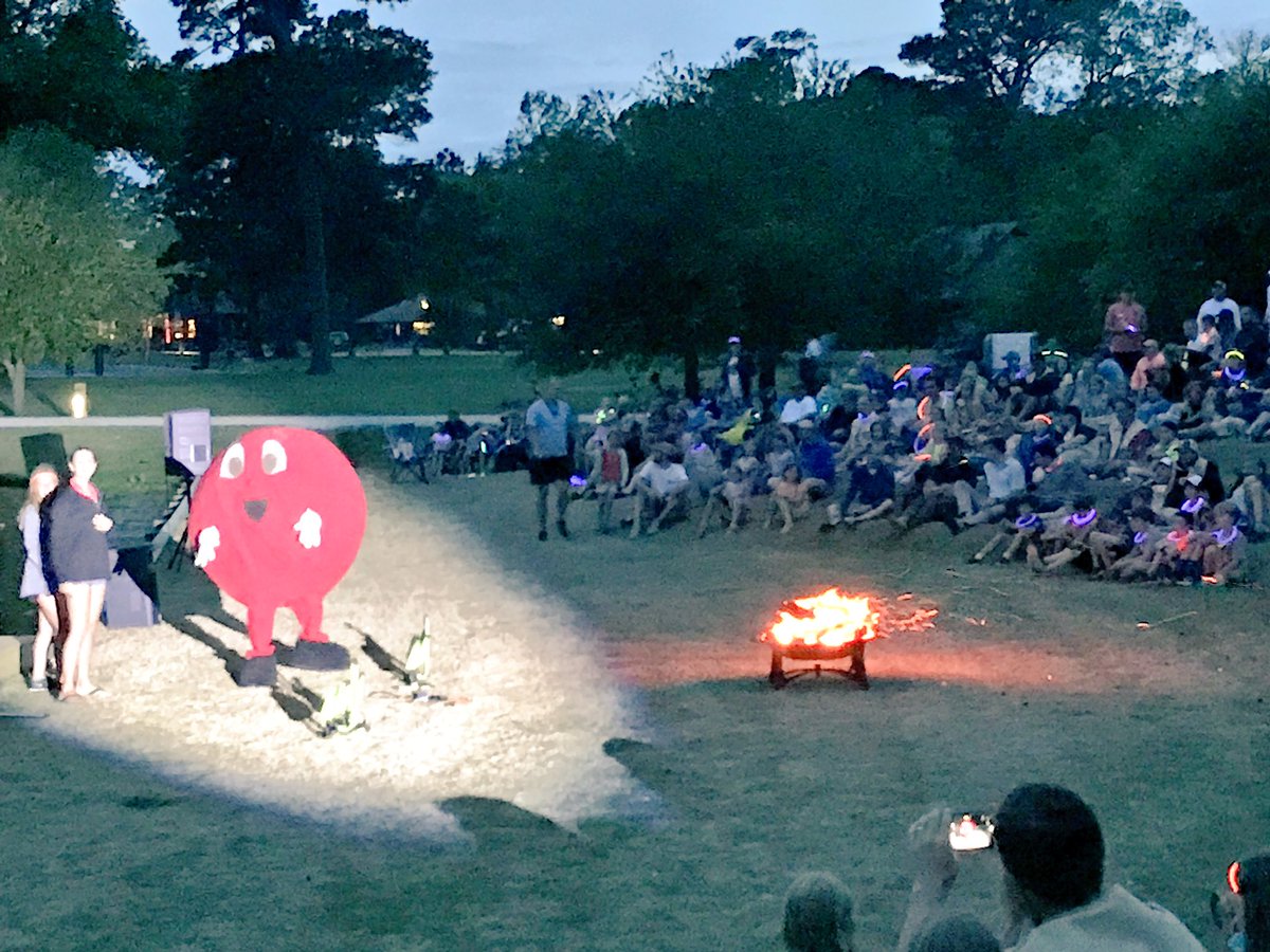 DavidBohmNC's tweet image. What’s that? Could it be?!?  Wait, yes it is.  The reappearance of Fireball Man at the evening camp fire at Camp Sea Gull!!  @ArapahoeNation #Yguides #HowHow