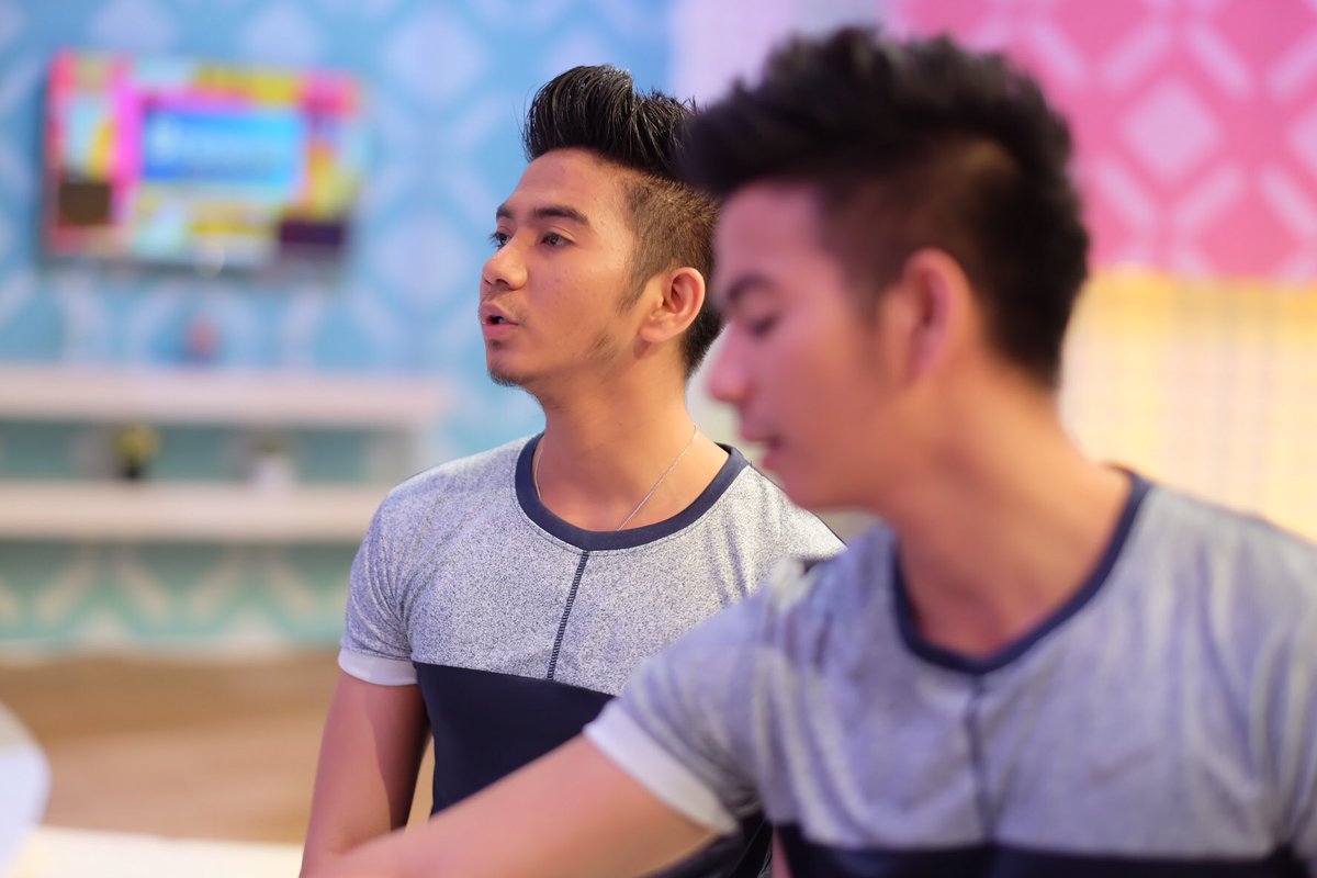Doain guys, sedikit” memperdalam acting 😊🙏
 #RizkiRidhoDiTourDAVAMLG
