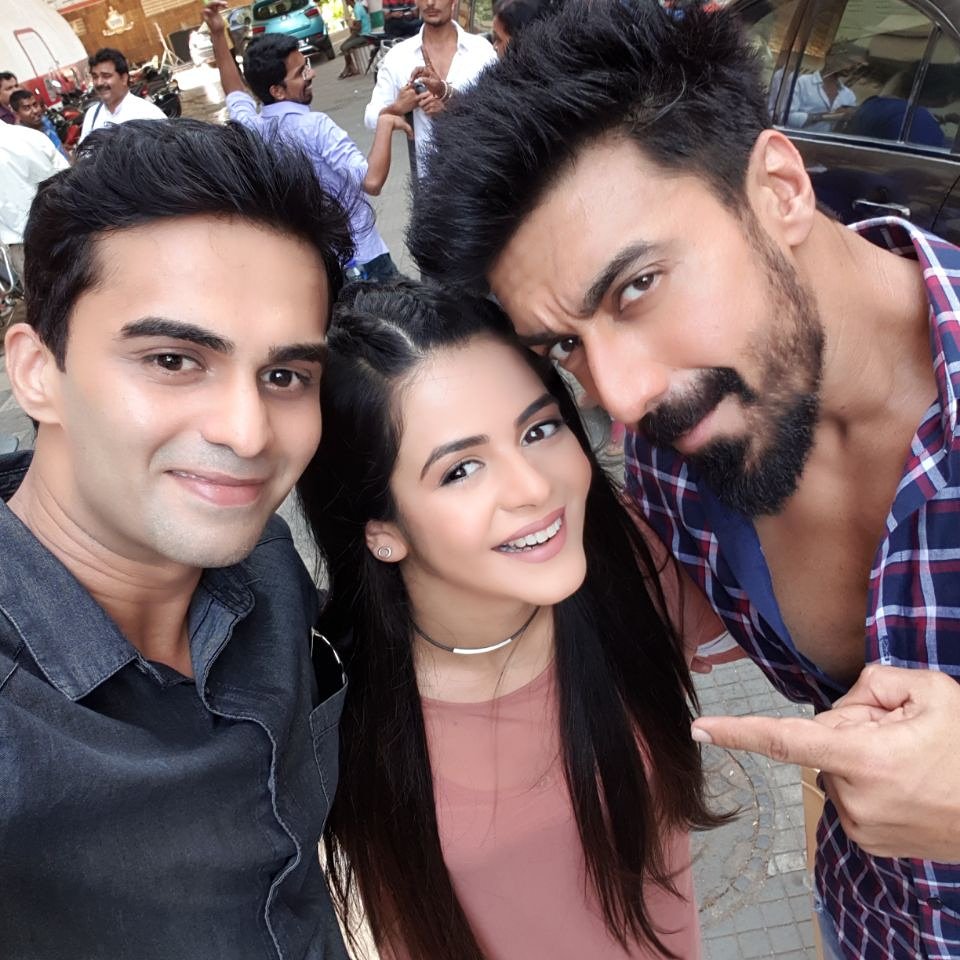 indiaforums's tweet image. Seems like #Dev2 is going to bring back the rollercoaster we've been missing on our TV sets post #Dev1. 
@AshishChowdhry @amitdolawat #JigyasaSingh