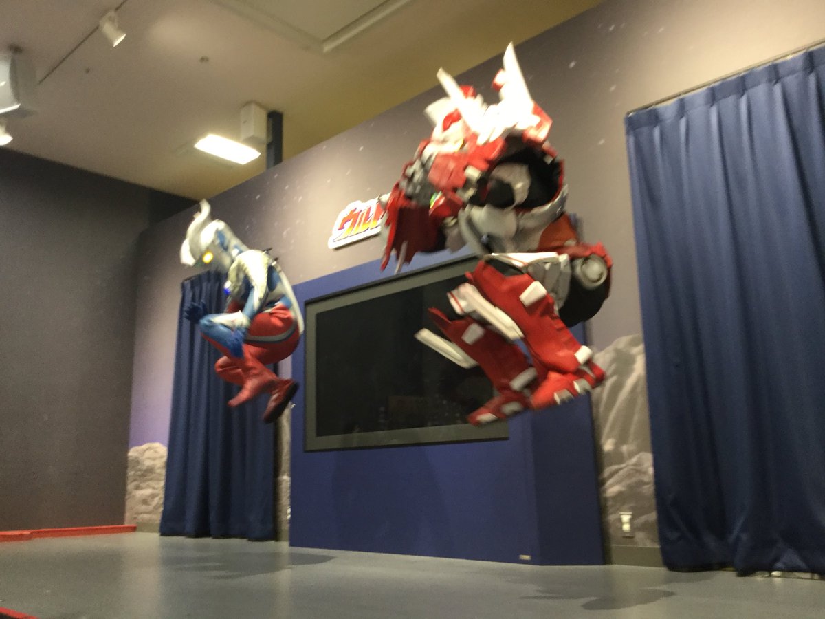 gawa_off's tweet photo. 避ける特訓のジャンプ！
ジャンボットの着地がドンって良い音がしました！ https://t.co/sFXqDAfDw1