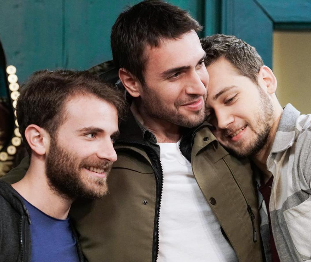 Deli Tahir'in kardeşleriyiz.😎✌
<a href="/FatihKaleli_/">Fatih KALELİ</a>   @KaleliTahir_