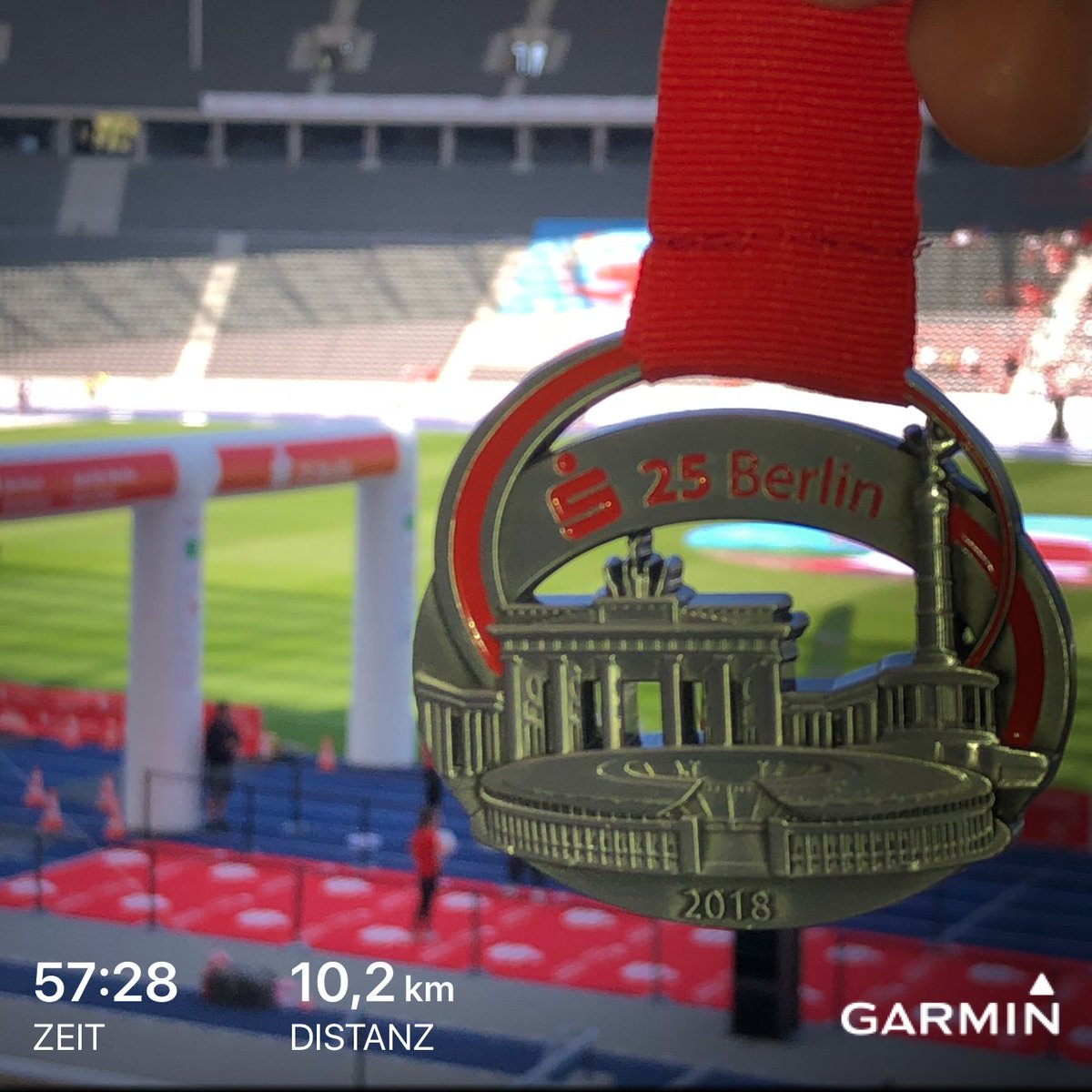 Das war der #S25 
Danke <a href="/BerlinerSpk/">Berliner Sparkasse</a>  <a href="/Berlinlaeuft/">Berlin läuft!</a> für dieses Event. Für mich ist erneut eine persönliche Bestzeit rausgefallen. Team @s_kreditpartner  #beatyesterday #garmin
