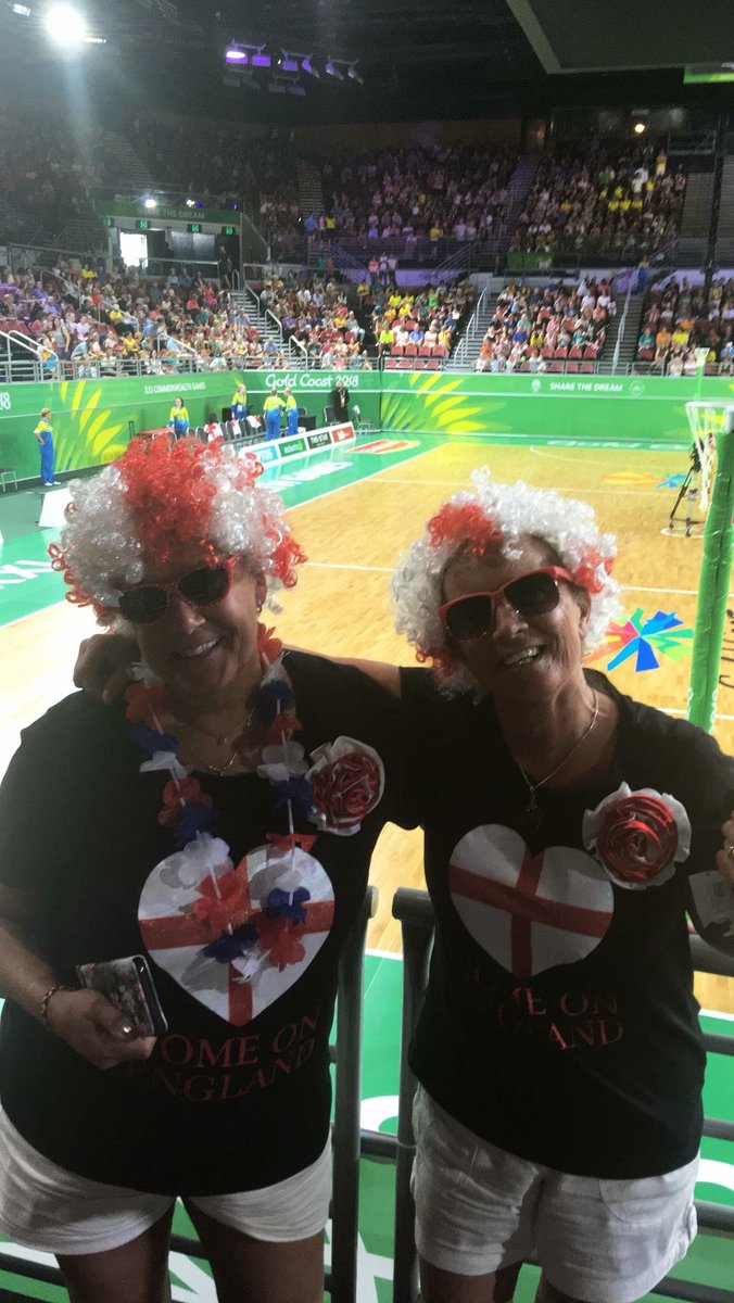 gillysalter's tweet photo. @90at12 3 weekโs ago the @EnglandNetball Roses made history #relivingthedream #crazywigs #CommonwealthGOLD https://t.co/UQL7R2N6s8