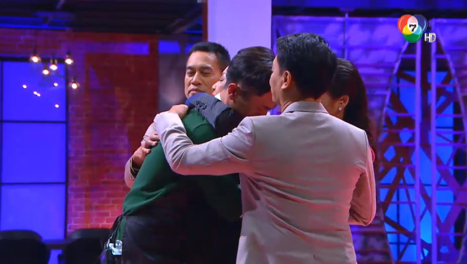 save_ve's tweet photo. โอ๊ย หม่อมยังน้ำตาคลออะ ฮือออออ สู้ต่อไปนะคุณหมอ #MasterChefThailand https://t.co/mLwZ42ox9O