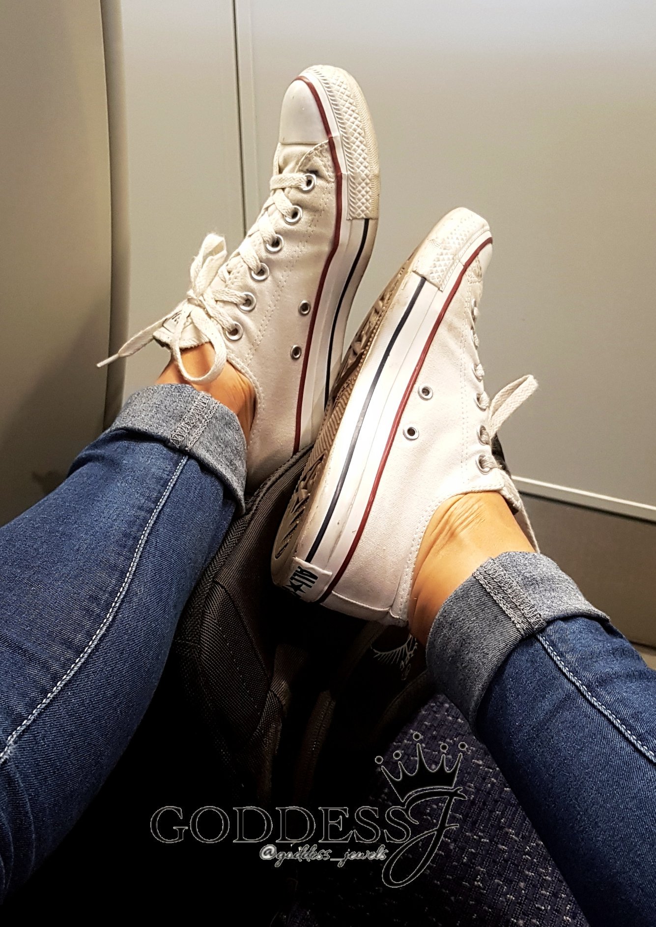 Goddess Jessica Jewels On Twitter Wana Clean The Bottoms Of My Converse In Streatham