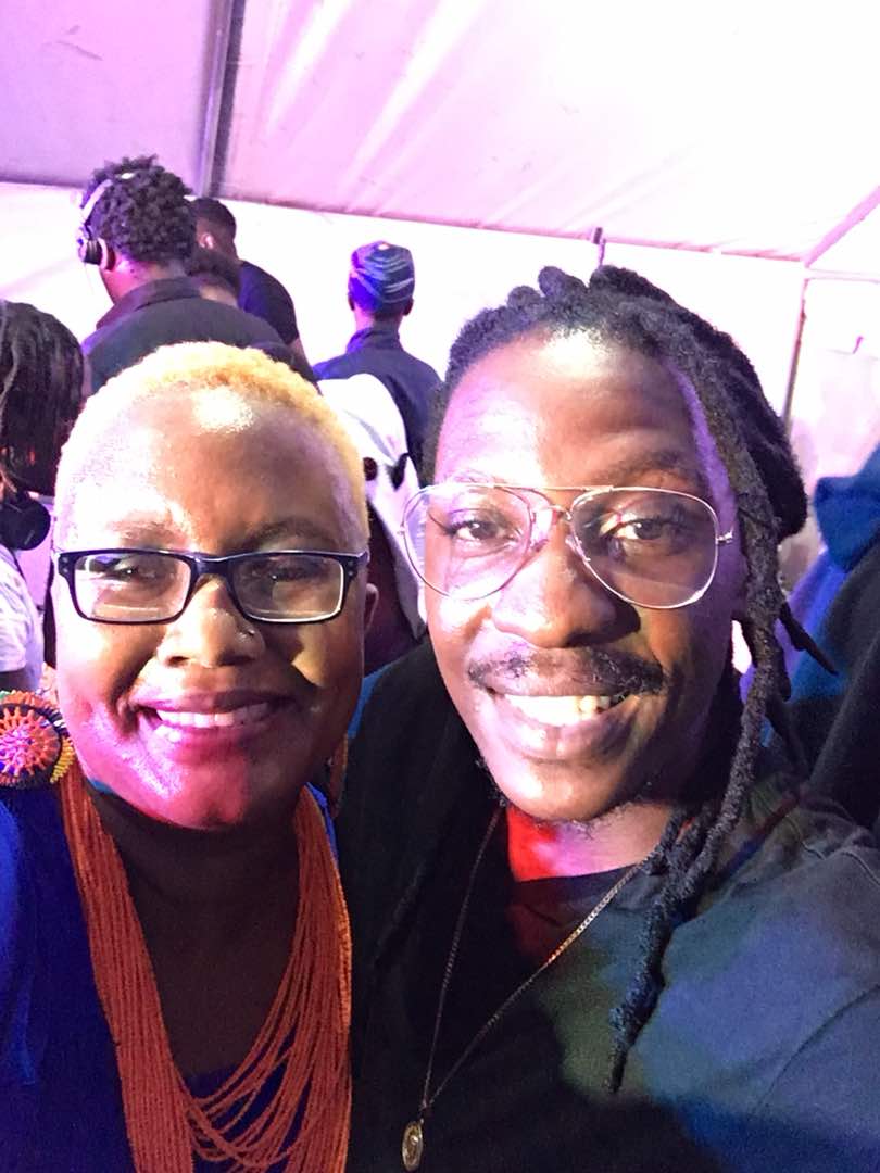buhle_matsha's tweet photo. Turn down for who? Turn down for what?
#MokoombaGroupie
#LikerofThings
#Kugugothandayo https://t.co/vpokDM49OA