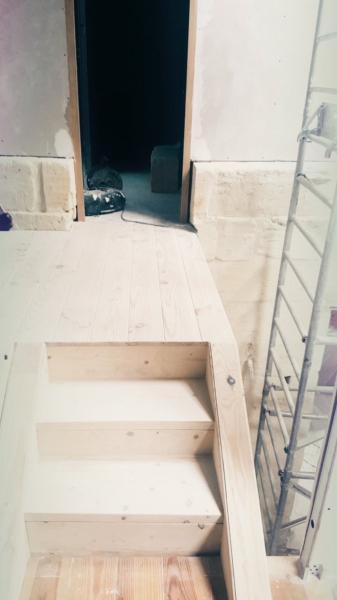 Anamorphoses's tweet photo. Dans le vide ... 
#surelevation #ossaturebois #echoppe #teamarchi #passerelle https://t.co/WviZBxgqhy
