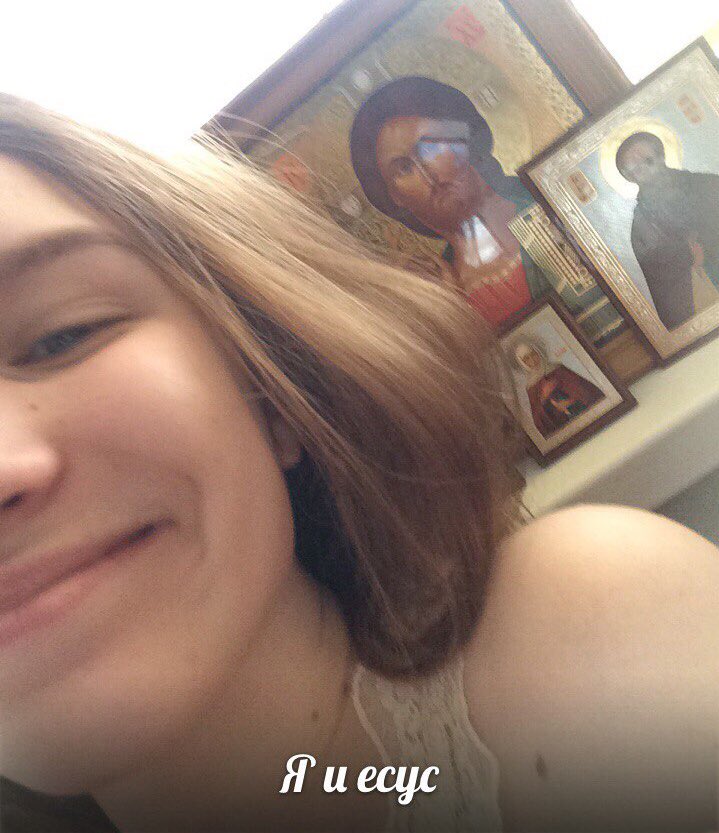 alexandrafin0's tweet photo. просто я и есус https://t.co/3HsvYwzvdY