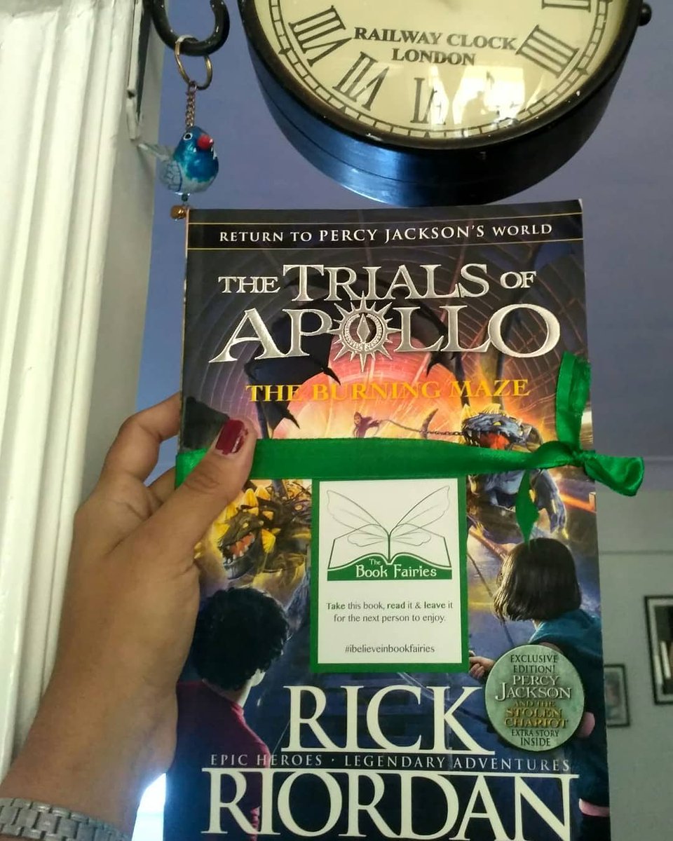 bookfairies_ind's tweet photo. A cope of 'The Trials of Apollo' by @camphalfblood was dropped at Pritamlal Dua Auditorium in Indore! 💚

#ibelieveinbookfairies @PenguinIndia https://t.co/kSjA68c3TY