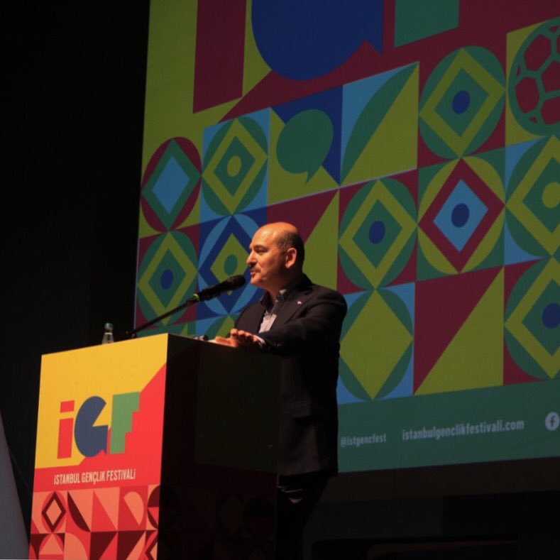 Festivalin son gününün açılışını İç İşleri Bakanı’mız Sn. Süleyman Soylu ile birlikte yaptık, kendisi BistTalks ‘Hayal Edenler’ Sahnesi’ndeydi! ☺️ #ŞehrinFestivali #HayalEdenler