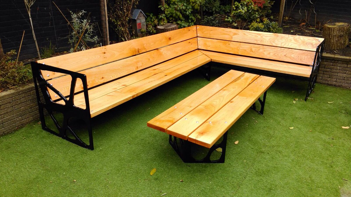 Kunsteboer's tweet image. Wil je ook zo een uniek bankje?
#CustomizableDesigns #design #outdoors #gardens #kunsteboer