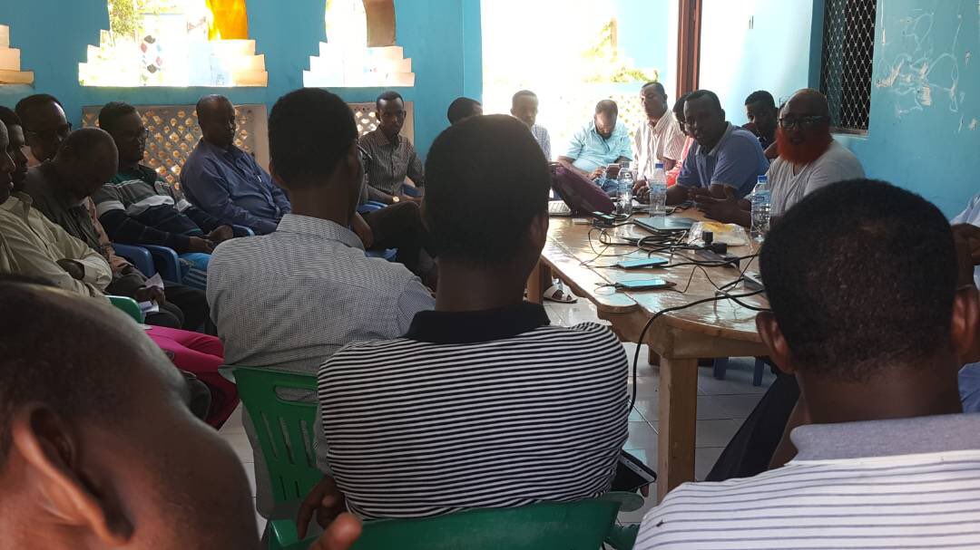 NGOConsortium's tweet photo. @NGOConsortium &amp; @OCHASom meeting with NGOs in Beletweyne on the Flood Response. Coordination is key to delivering effective response. https://t.co/IIH6DKjSwm
