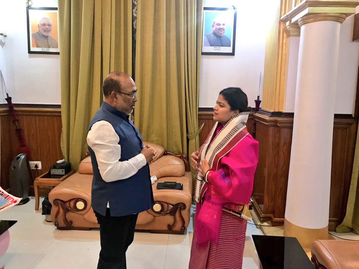 Poonam Pramod Mahajan tweet media