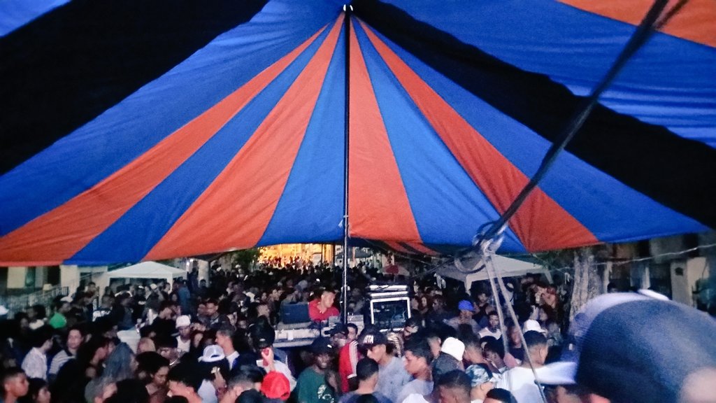 DjJeffinhoThug's tweet photo. Bairro 13 que se fala 🎶🎵😁 https://t.co/Oos9AcUIQU