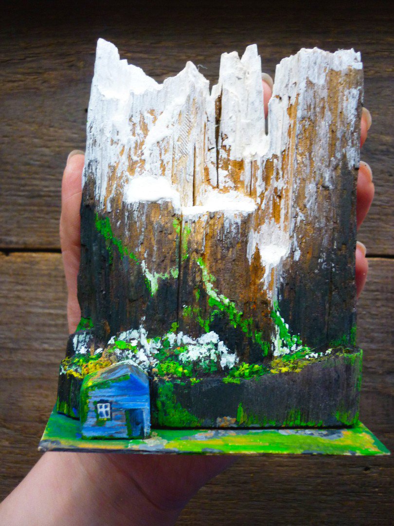 illusive_wind's tweet photo. My new #art 😘🖌️🤘
 #wood #woodart #house #handmade #littlehouse #сувенир #домик #изделияиздерева #домикиздерева #арт #draw #drawing #artwork #artartist https://t.co/StRLxEySEY