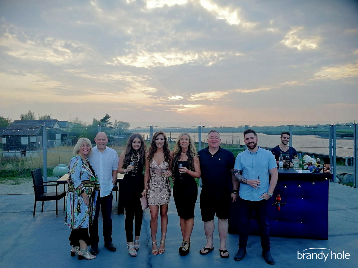 Birthday Girl, Georgia, enjoying drinks on the terrace at Brandy Hole for her 21st Birthday! 🥂 (+ Matt with our cocktail bar in the background!) 😏🍹 #21stbirthday #birthdayparty #turning21 #party #eventvenue #essex #celebrations #celebrate #family #friends #cocktails