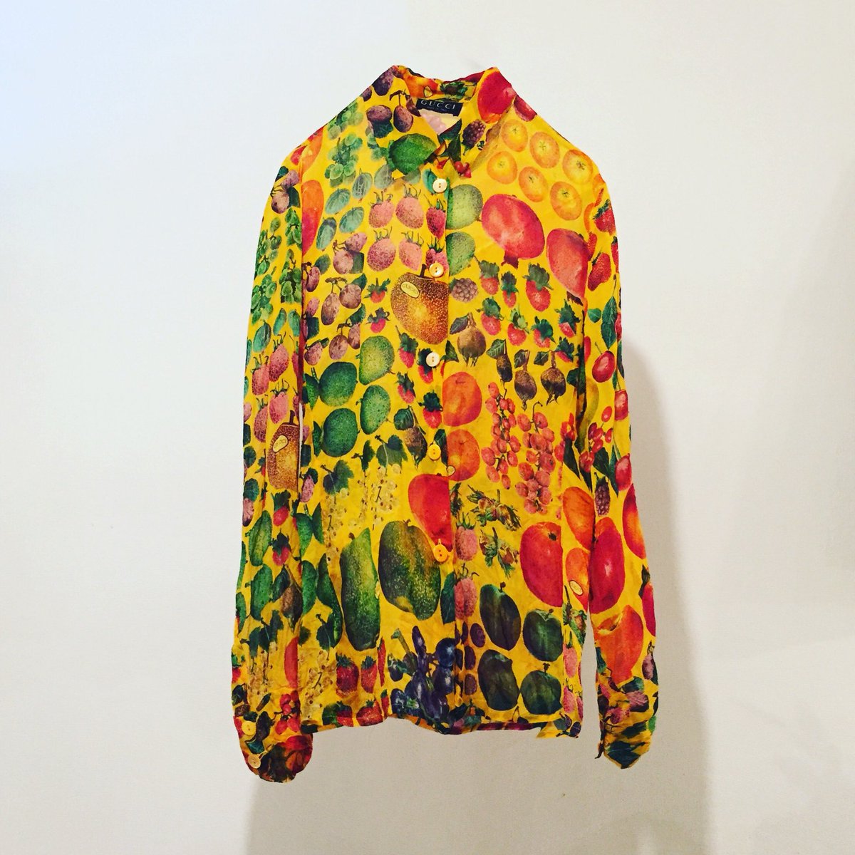 Clarisse シルクブラウス Gucci シースルー フルーツ柄 中崎町 Clarisse クラリス 古着屋clarisse 古着 レディース Gucci シルクシャツ