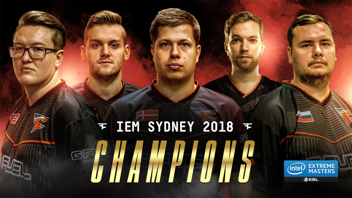 FaZeClan's tweet photo. Rain,
Karrigan,
NiKo,
GuardiaN,
Xizt,
RobbaN:

C H A M P I O N S.

#FaZeUp🏆 https://t.co/tgKOGBGyj2