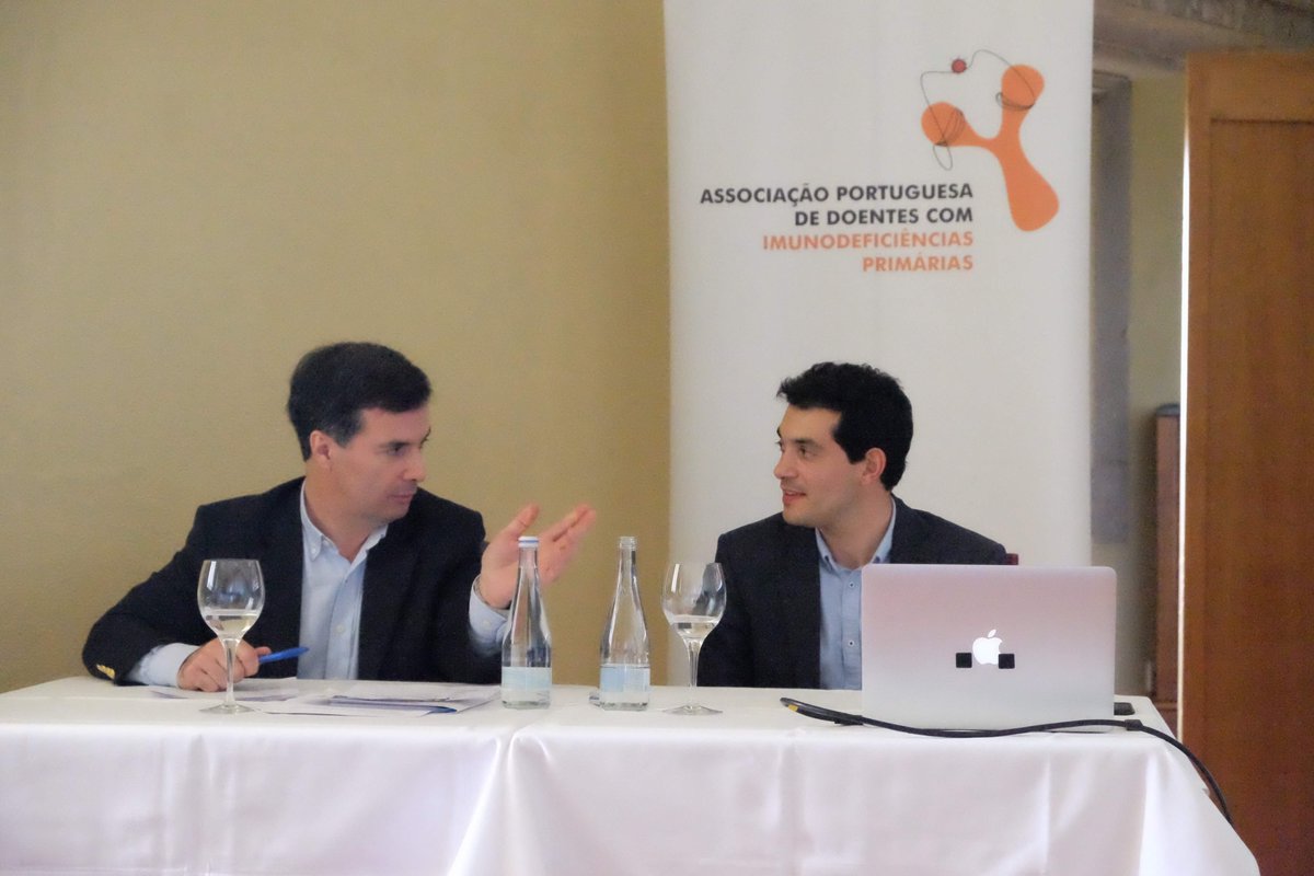 apdippt's tweet photo. .@JoseFariaMEP esteve presente no nosso Encontro de Famílias! Foram abordados vários temas do momento desde o diagnóstico precoce, Redes Europeias de Referência, eHealth, mHealth e muito +  #wpiw2018 #wpiw #imunodeficienciasprimaria #idp #imunodeficiencia #saude #health #portugal https://t.co/U4xClR7Waa
