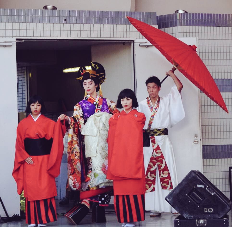yuki53's tweet photo. 【レインボープライド2018】
YY × en Design《日本縁遊会》
素晴らしいお琴とビートサウンドに包まれ舞わせていただきました👘
YYさん素敵な機会をありがとうございました🌈✨✨
https://t.co/DHX6NufDFE
#桜縁座 #enDesign #YYコラボ #新曲奮闘いたしました #また御披露目出来る日が来ますように https://t.co/WXUaakv3HC