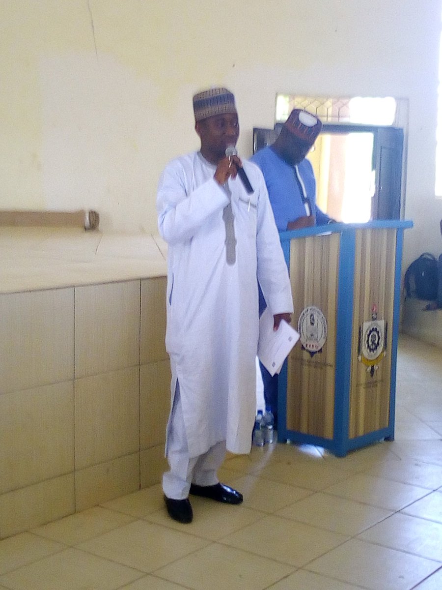 Bobbylv1's tweet photo. Chairman of #OurKebbiProject,  @ibromomo, giving the opening speech. #StartUpKebbi #Day2 https://t.co/I6A2zNdX3b