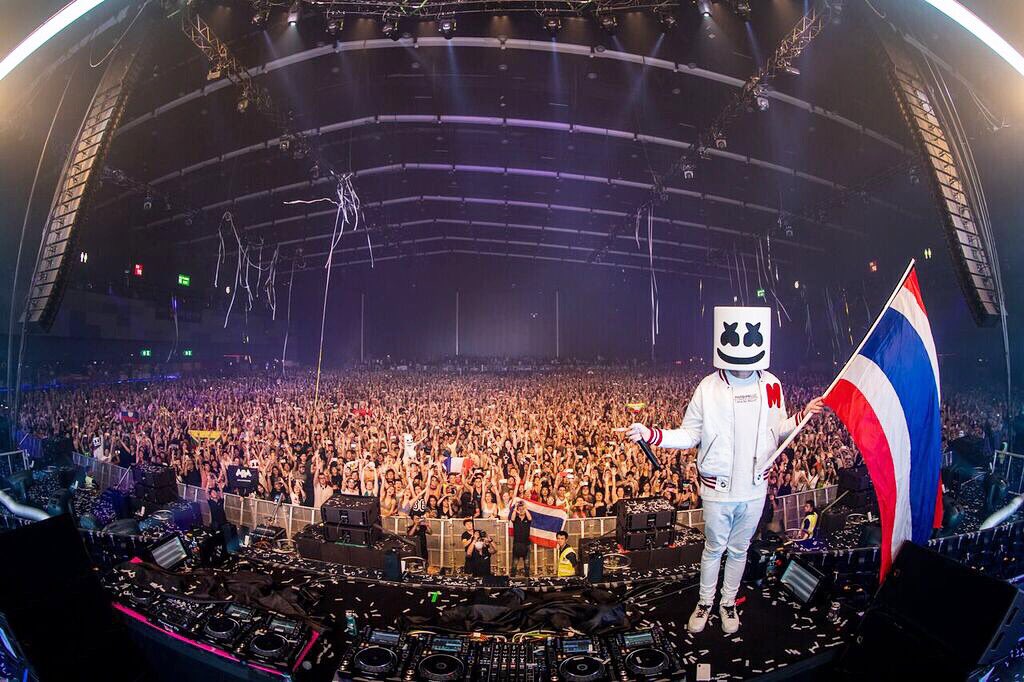 marshmello's tweet photo. Together festival ❤️ Bangkok https://t.co/2bCPmUfK5b